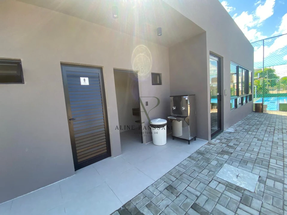 Imagens do imóveis CASA PARA LOCAÇÃO ANUAL, 03 SUÍTES, ESCRITÓRIO, SOLÁRIUM, PISCINA, INTERMARES