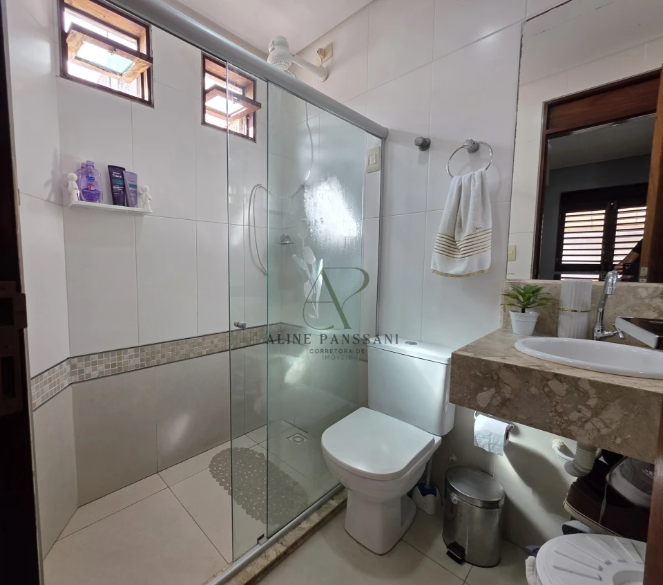 Imagens do imóveis CASA DUPLEX,  SOLTA À VENDA, 321M², 4 SUÍTES, PISCINA, 2 VAGAS, INTERMARES