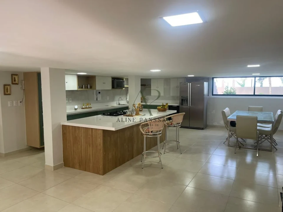 Imagens do imóveis CASA DE LUXO EM LUCENA, COM PISCINA, ADEGA, VARANDA, PLACAS SOLARES