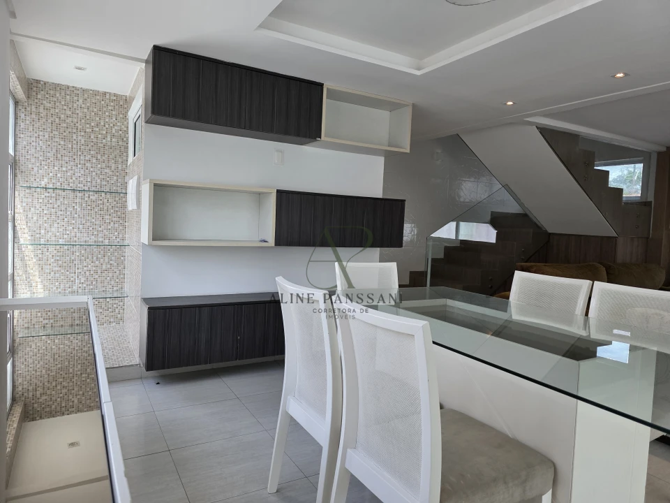 Imagens do imóveis CASA PARA LOCAÇÃO ANUAL, 03 SUÍTES, ESCRITÓRIO, SOLÁRIUM, PISCINA, INTERMARES