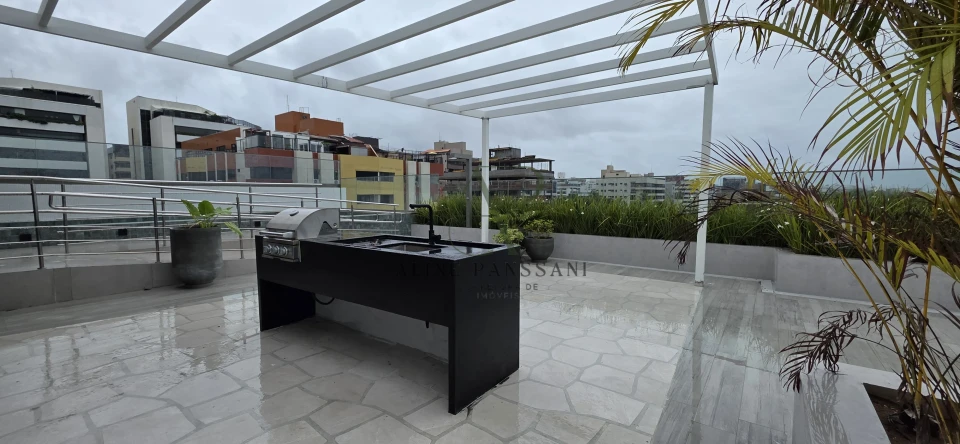 Imagens do imóveis FLAT À BEIRA MAR À VENDA, 24m², 1 QUARTO, ÁREA DE LAZER COMPLETA, SUL, VAGA ROTATIVA, VISTA MAR DEFINITIVA
