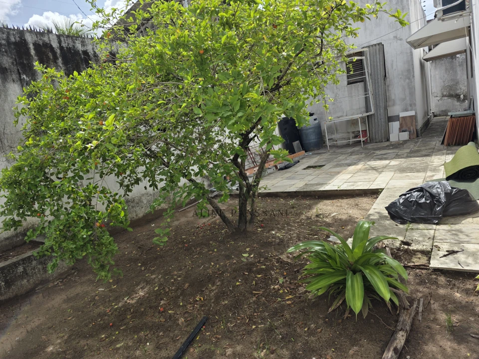 Imagens do imóveis CASA DUPLEX,  SOLTA À VENDA, 321M², 4 SUÍTES, PISCINA, 2 VAGAS, INTERMARES