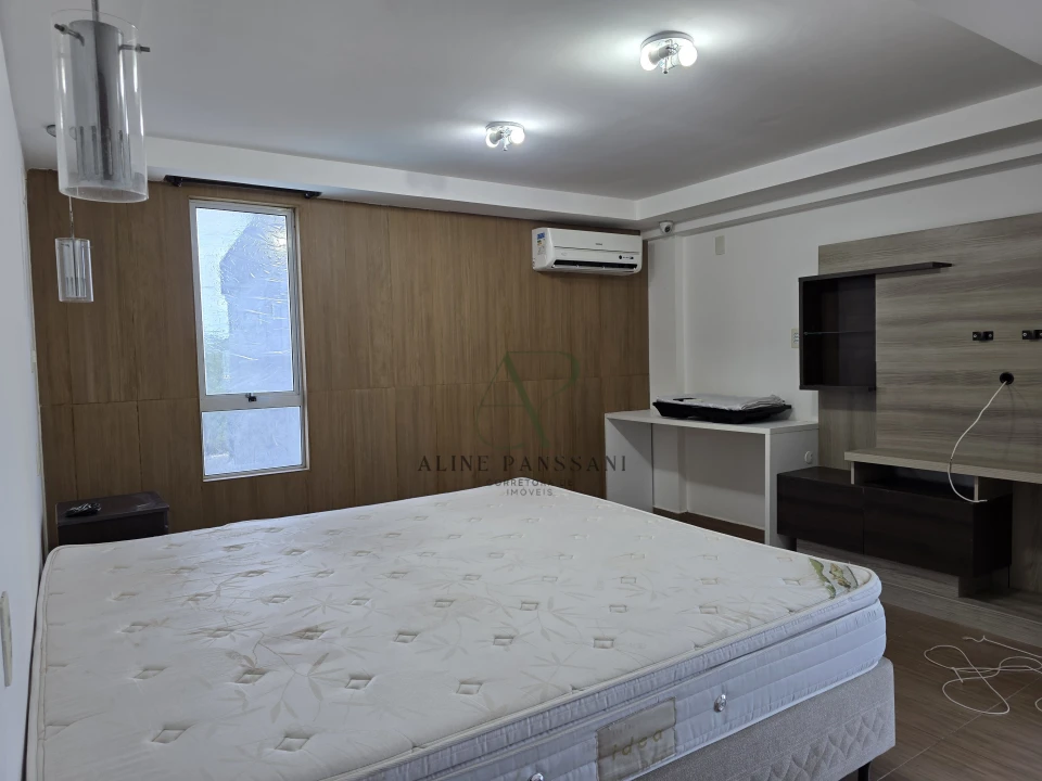 Imagens do imóveis CASA PARA LOCAÇÃO ANUAL, 03 SUÍTES, ESCRITÓRIO, SOLÁRIUM, PISCINA, INTERMARES