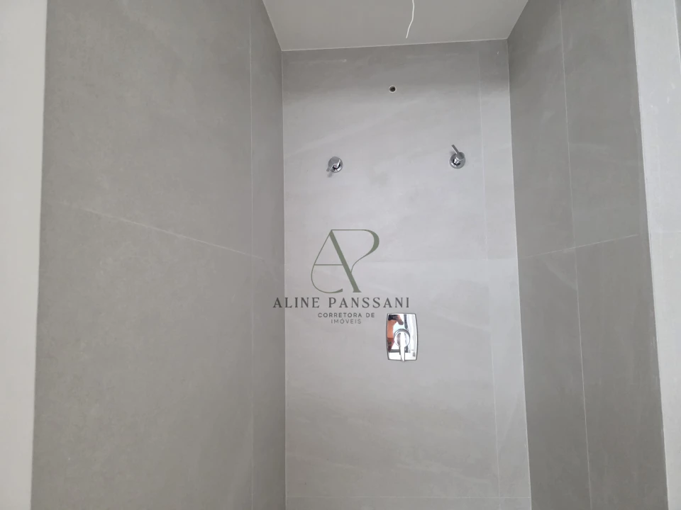 Imagens do imóveis FLAT DE LUXO À VENDA, 31m², COM OU SEM MOBÍLIA, PÉ NA AREIA, JARDIM OCEANIA