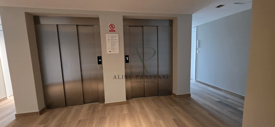 Imagens do imóveis FLAT À BEIRA MAR À VENDA, 24m², 1 QUARTO, ÁREA DE LAZER COMPLETA, SUL, VAGA ROTATIVA, VISTA MAR DEFINITIVA