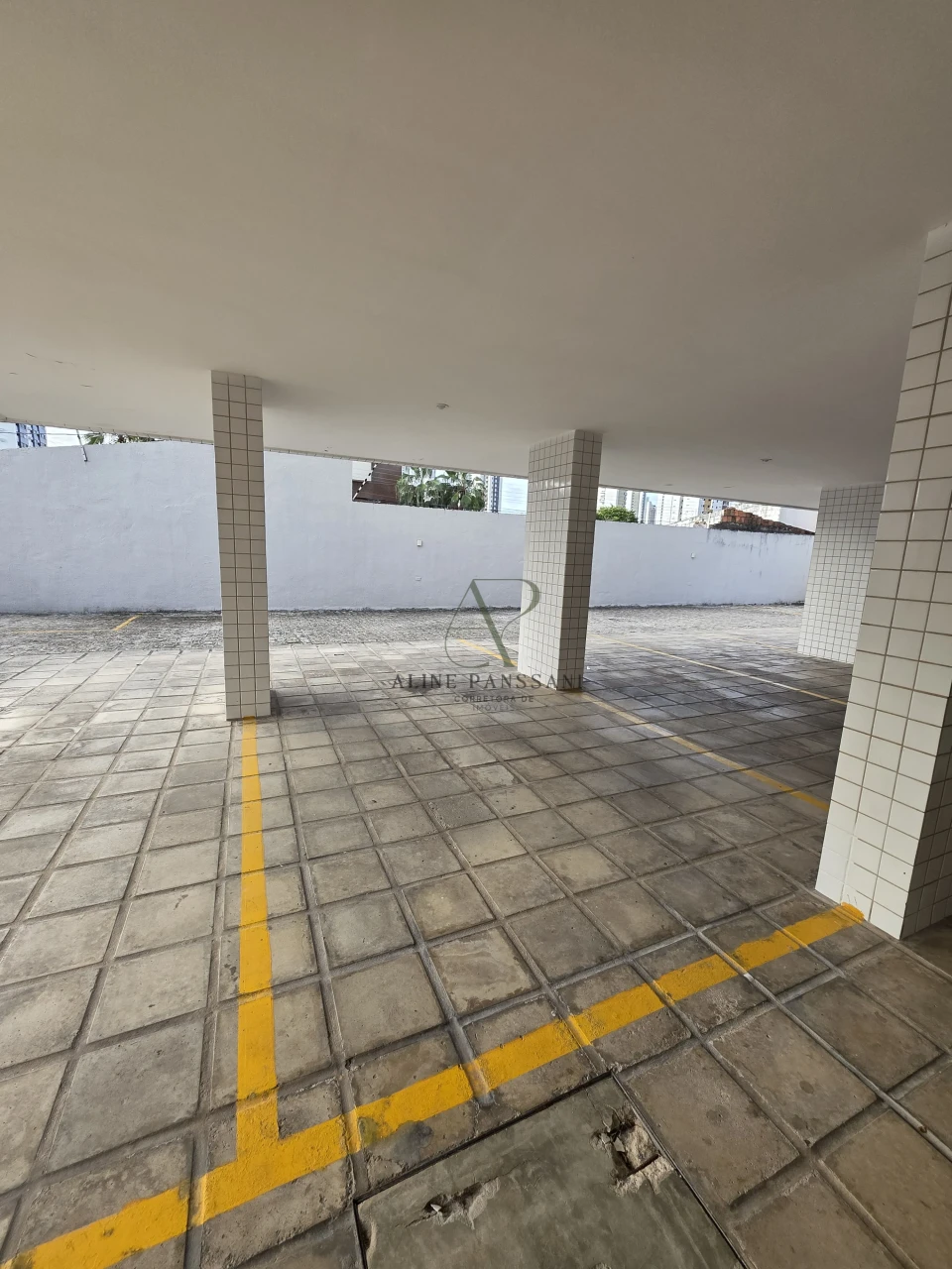 Imagens do imóveis APARTAMENTO À VENDA, COM 3 QUARTOS, DCE COMPLETA, SALA PARA 2 AMBIENTES, 1 VAGA COBERTA, TODO REFORMADO, TAMBAUZINHO