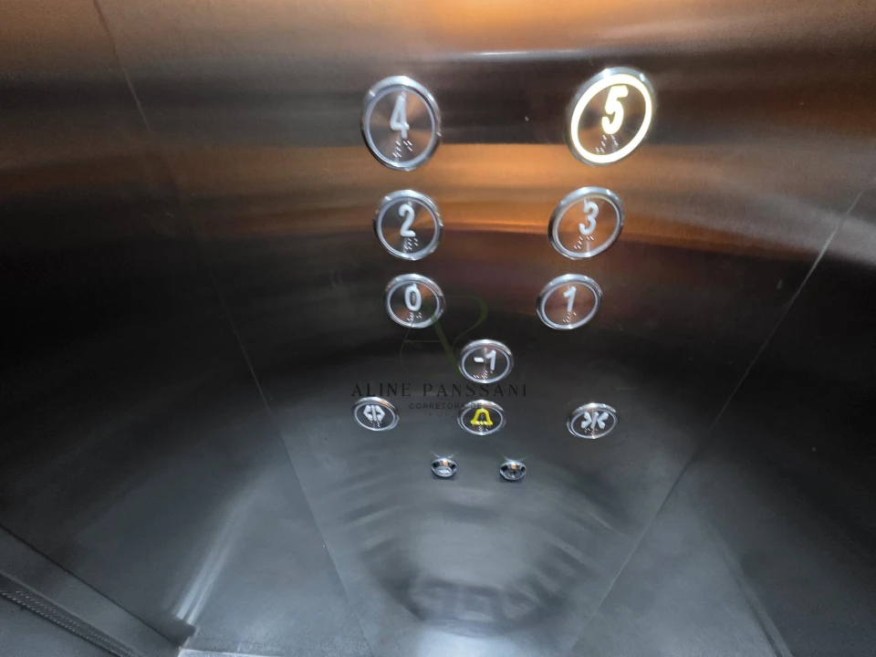 Imagens do imóveis FLAT DE LUXO À VENDA, 31m², COM OU SEM MOBÍLIA, PÉ NA AREIA, JARDIM OCEANIA