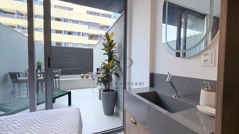 Imagens do imóveis FLAT DE LUXO À VENDA, 100% MOBILIADO, REANTBILIZANDO, PÉ NA AREIA, JARDIM OCEANIA