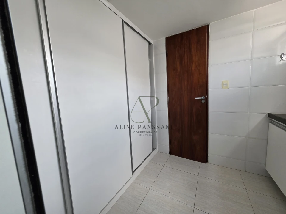 Imagens do imóveis CASA PARA LOCAÇÃO ANUAL, 03 SUÍTES, ESCRITÓRIO, SOLÁRIUM, PISCINA, INTERMARES