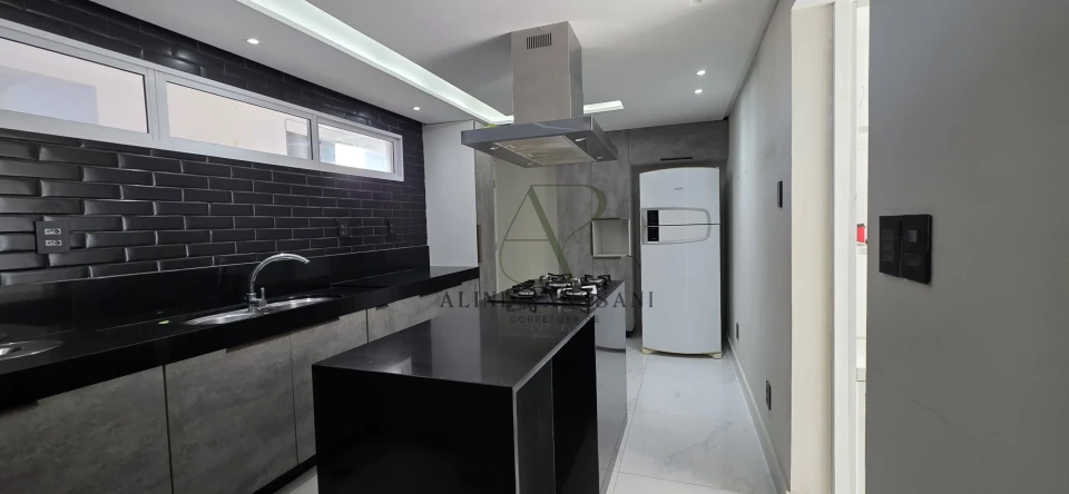 Imagens do imóveis COBERTURA DUPLEX COM VISTA MAR, 250m², 5 QUARTOS, SENDO 2 SUÍTES, PISCINA, NASCENTE, 1 VAGA, EM CAMBOINHA