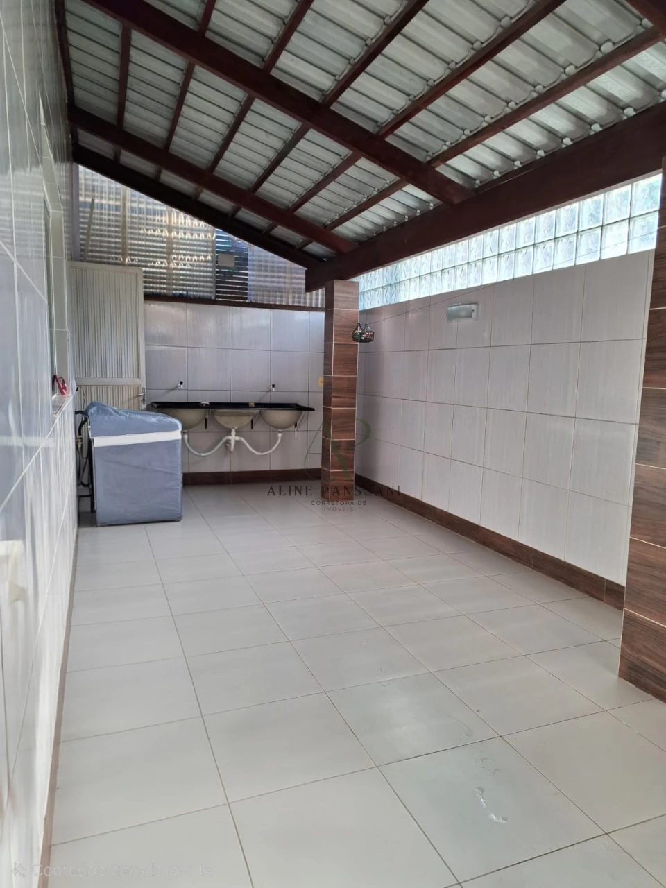 Imagens do imóveis CASA À VENDA, 287m², 4 QUARTOS, PISCINA, 6 VAGAS, INTERMARES