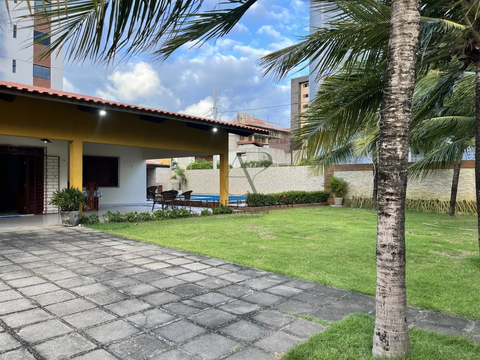 Imagens do imóveis CASA DE PRAIA PARA LOCAÇÃO MENSAL OU POR TEMPORADA, 4 SUÍTES, PISCINA E CHURRASQUEIRA, EM INTERMARES