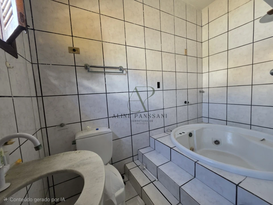 Imagens do imóveis VENDE-SE CASA OU TERRENO DE ESQUINA NO BESSA, 12X30 COM PISCINA