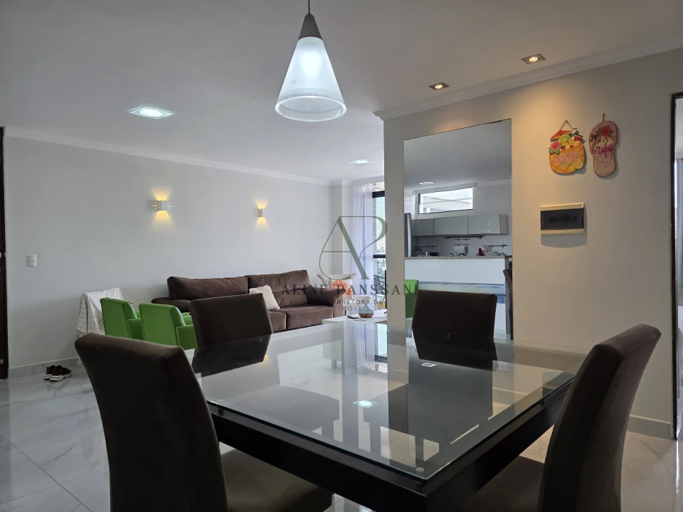 Imagens do imóveis VENDE-SE APARTAMENTO A 40M DO MAR, 3 QUARTOS, 1 SUÍTE, 100M², VARANDA, 2 VAGAS, 2 ELEVADORES