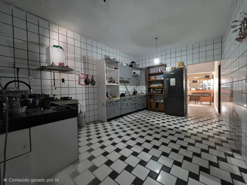 Imagens do imóveis VENDE-SE CASA OU TERRENO DE ESQUINA NO BESSA, 12X30 COM PISCINA