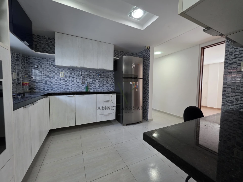 Imagens do imóveis CASA PARA LOCAÇÃO ANUAL, 03 SUÍTES, ESCRITÓRIO, SOLÁRIUM, PISCINA, INTERMARES