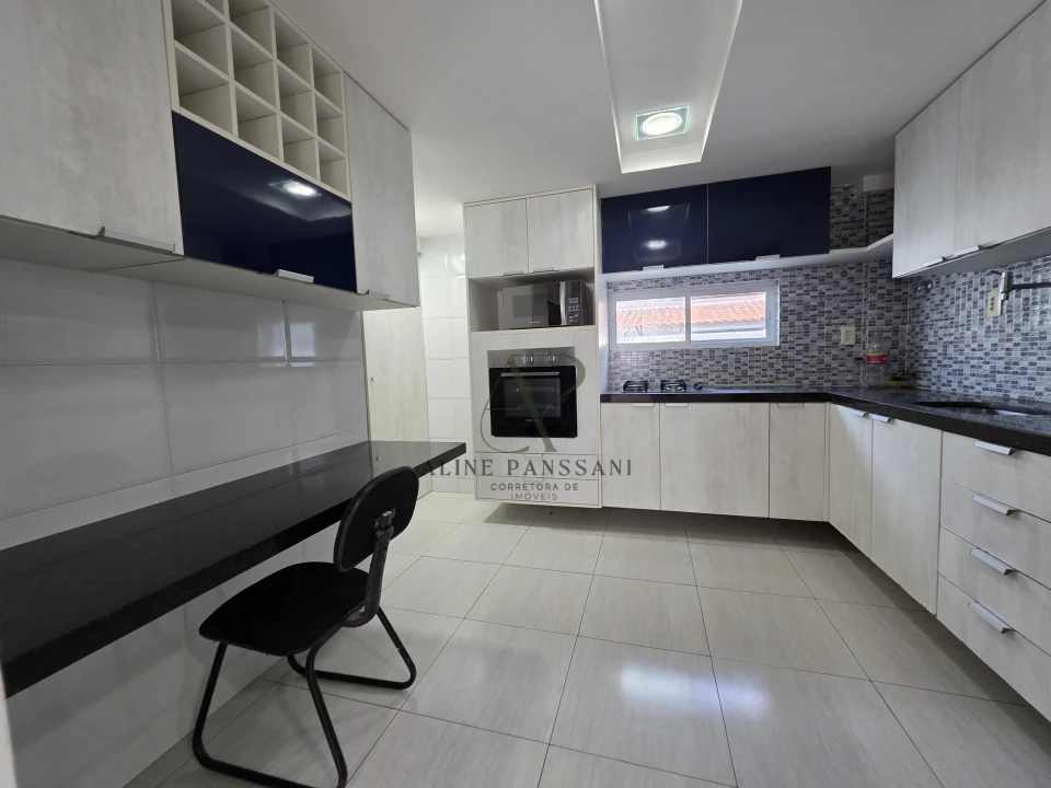 Imagens do imóveis CASA PARA LOCAÇÃO ANUAL, 03 SUÍTES, ESCRITÓRIO, SOLÁRIUM, PISCINA, INTERMARES