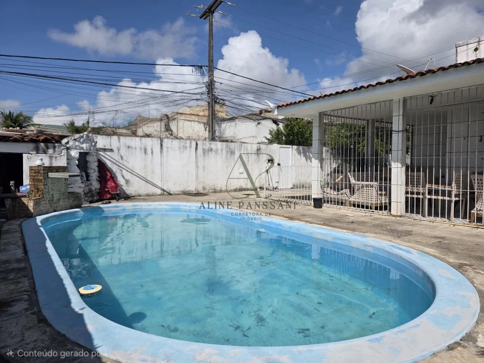 Imagens do imóveis VENDE-SE CASA OU TERRENO DE ESQUINA NO BESSA, 12X30 COM PISCINA