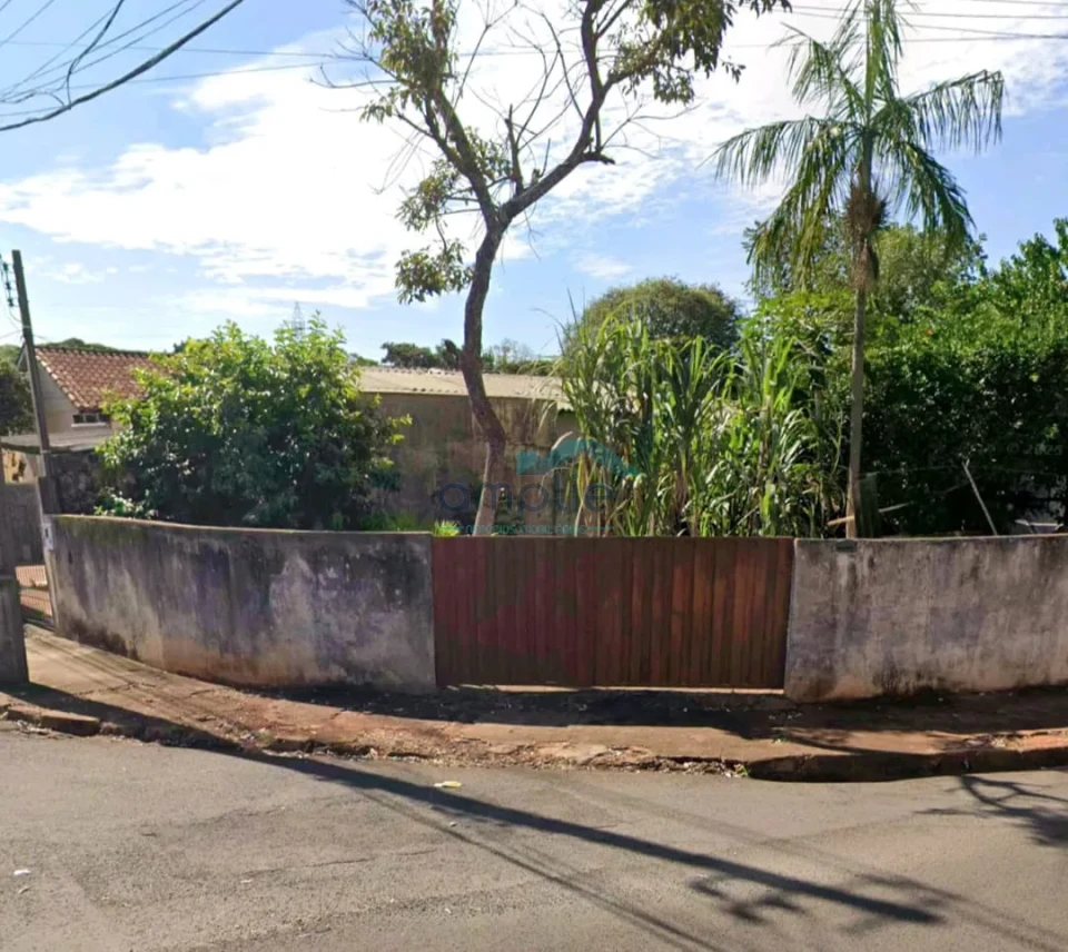 TERRENO ESTRATEGICAMENTE LOCALIZADO - BAIRRO ANTARES - AEROPORTO.