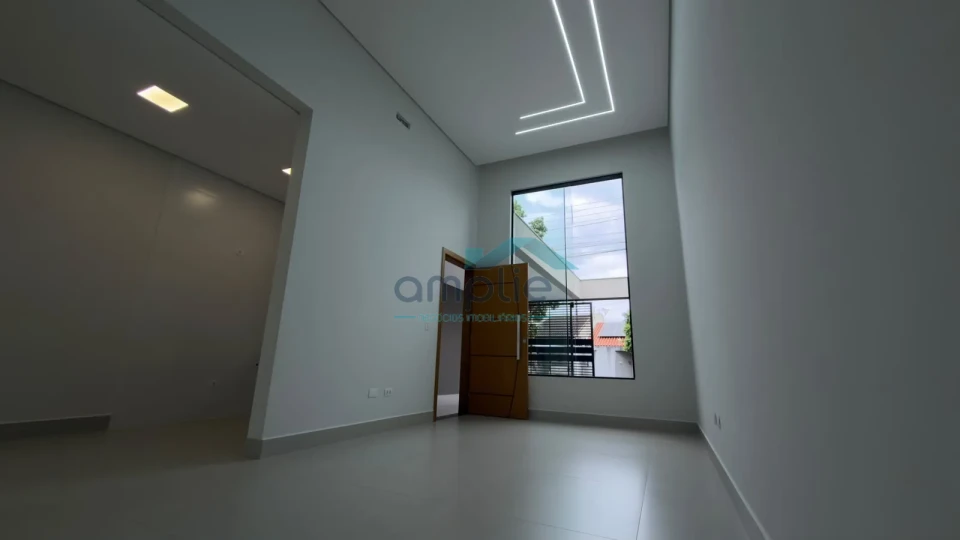 CASA A VENDA - ZONA LESTE- OPORTUNIDADE