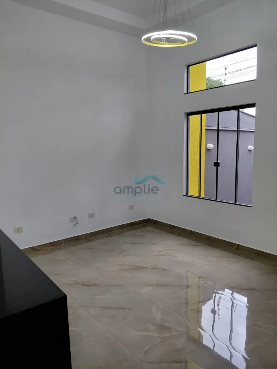 Imagens do imóveis Casa Geminada À Venda Jardim Montecatini Londrina