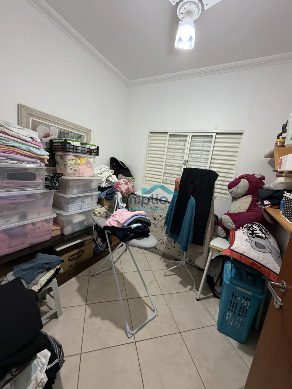 CASA A VENDA - AO LADO DA AV. SÃO JOÃO - ACEITA PERMUTAS POR CARROS OU APTO.