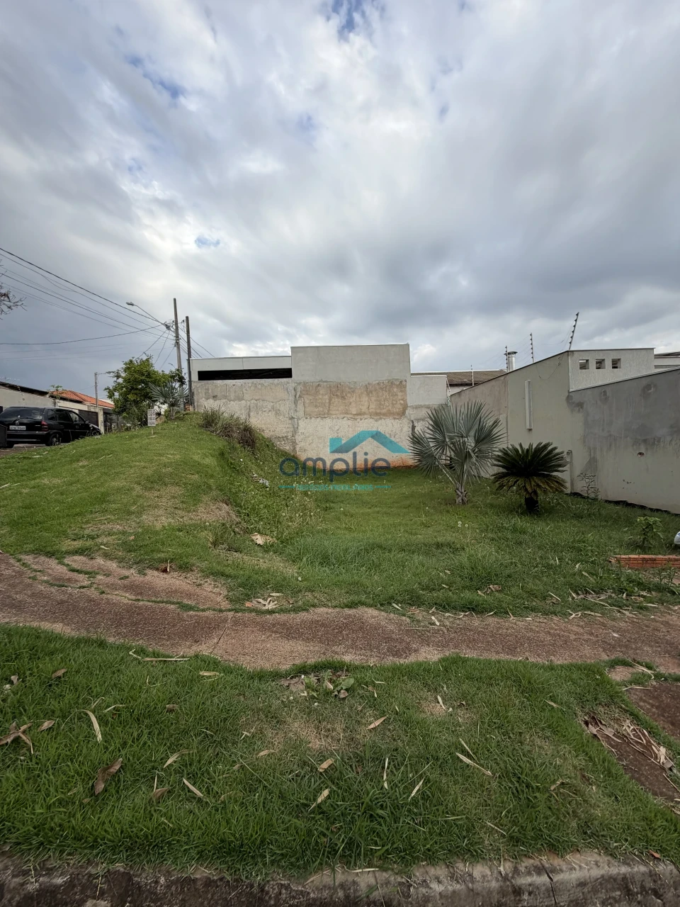 Imagens do imóveis TERRENO A VENDA - OPORTUNIDADE NO BAIRRO CHAMONIX - ZONA LESTE LONDRINA PR