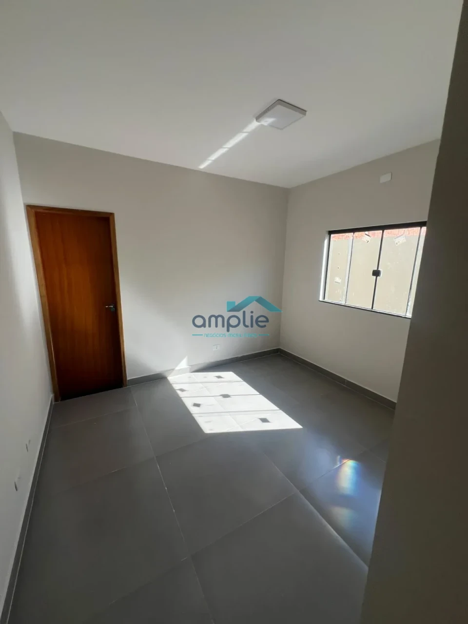 Imagens do imóveis Casa Geminada À Venda Pioneiros Londrina