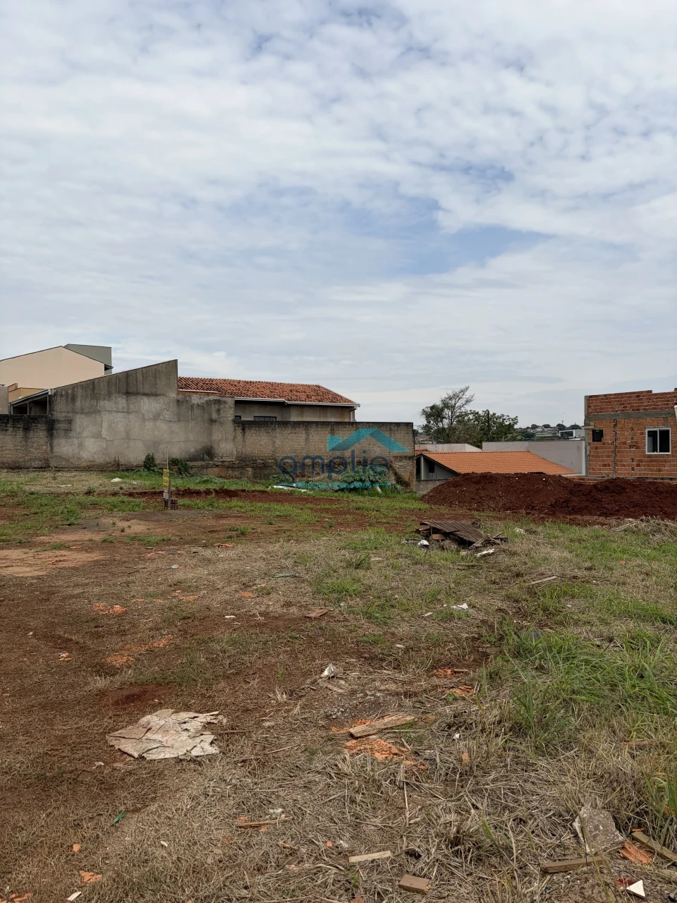 Imagens do imóveis Terreno À Venda Pioneiros Londrina