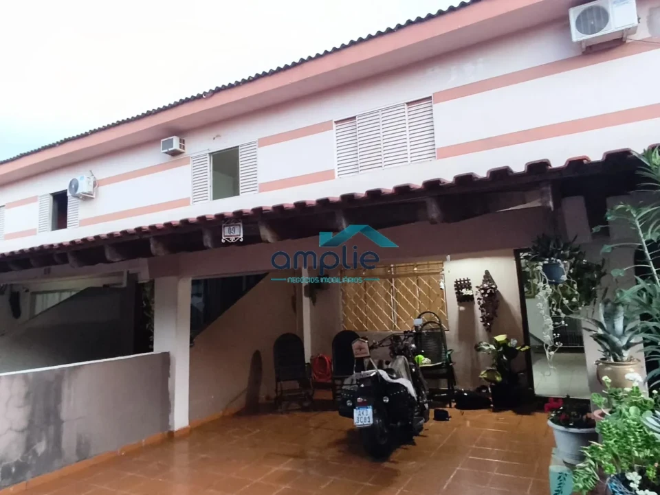 Imagens do imóveis CASA EM CONDOMÍNIO A VENDA - REGIÃO LESTE