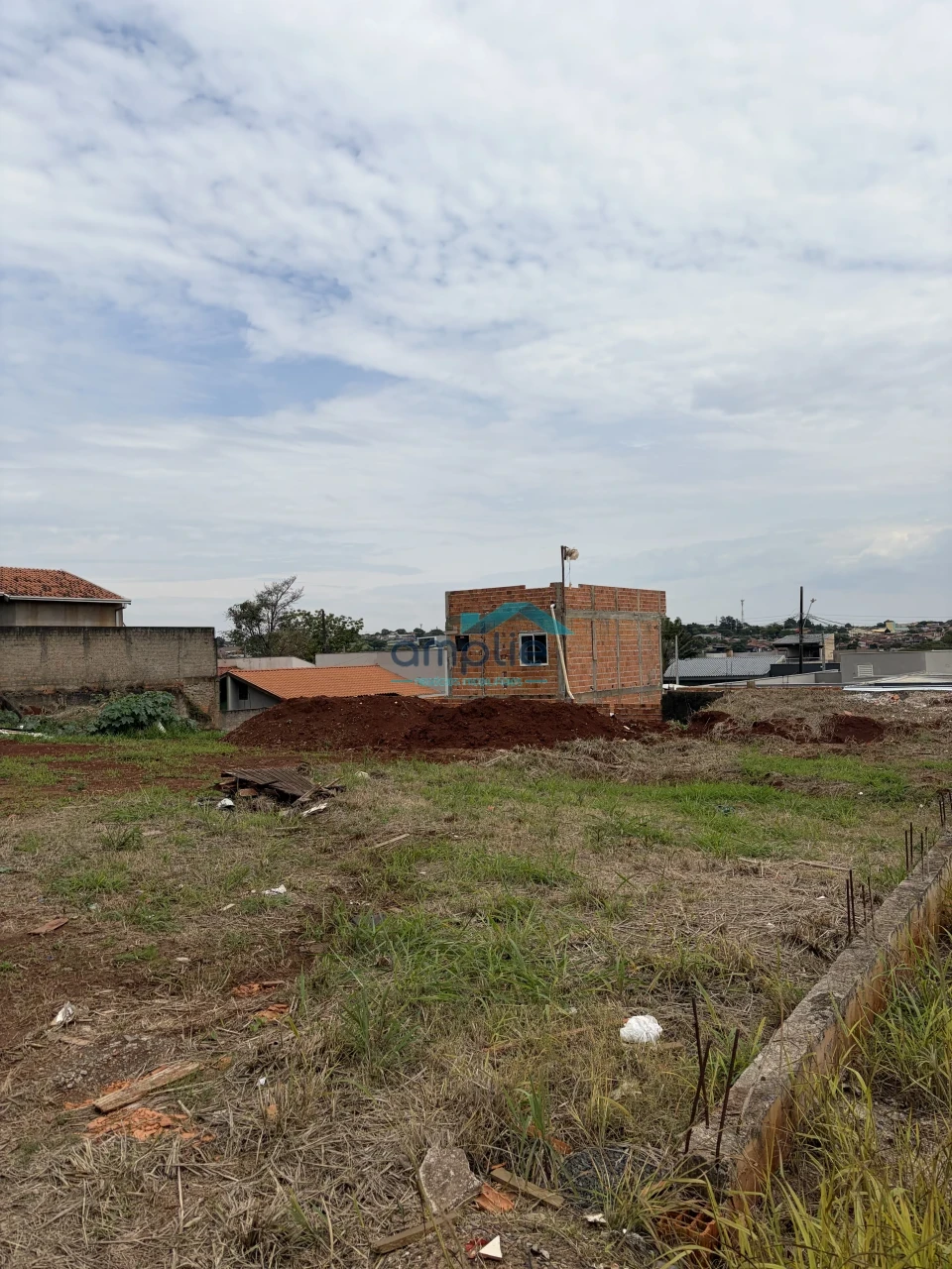 Imagens do imóveis Terreno À Venda Pioneiros Londrina