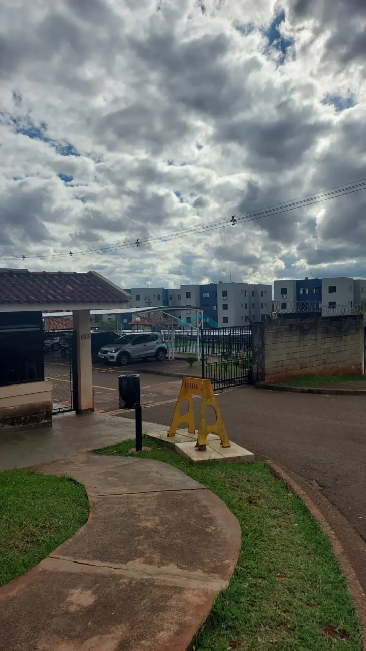 APARTAMENTO RESIDENCIAL LINDÓIA - SEMI-MOBILIADO