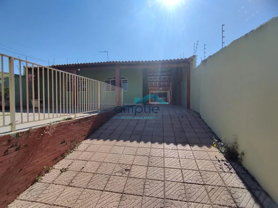 CASA COM EDÍCULA NA R. JOÃO BUSSE DISPONÍVEL PARA VENDA E LOCAÇÃO