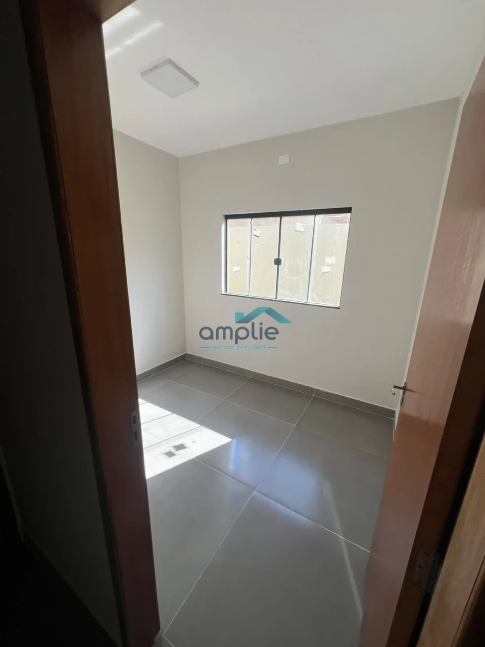 Imagens do imóveis Casa Geminada À Venda Pioneiros Londrina