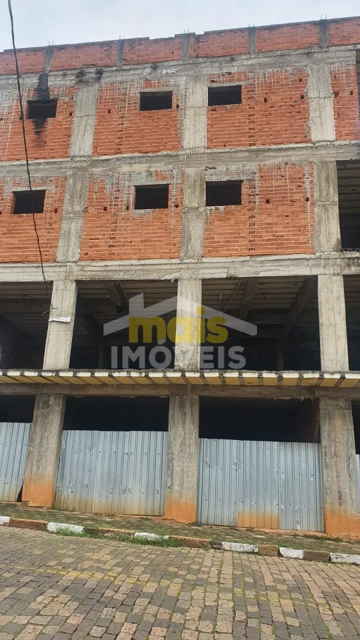 Imagens do imóveis Predio em construção com excelente localização