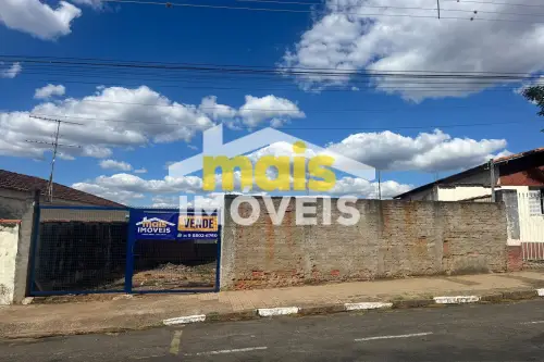 TERRENO - RUA CAPITÃO ERASMO DE BARROS Imagens do imóveis TERRENO - RUA CAPITÃO ERASMO DE BARROS