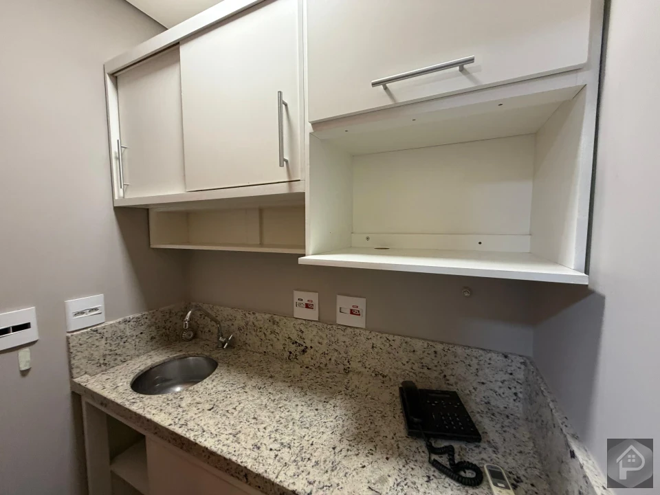 Imagens do imóveis Sala disponível para venda em condomínio