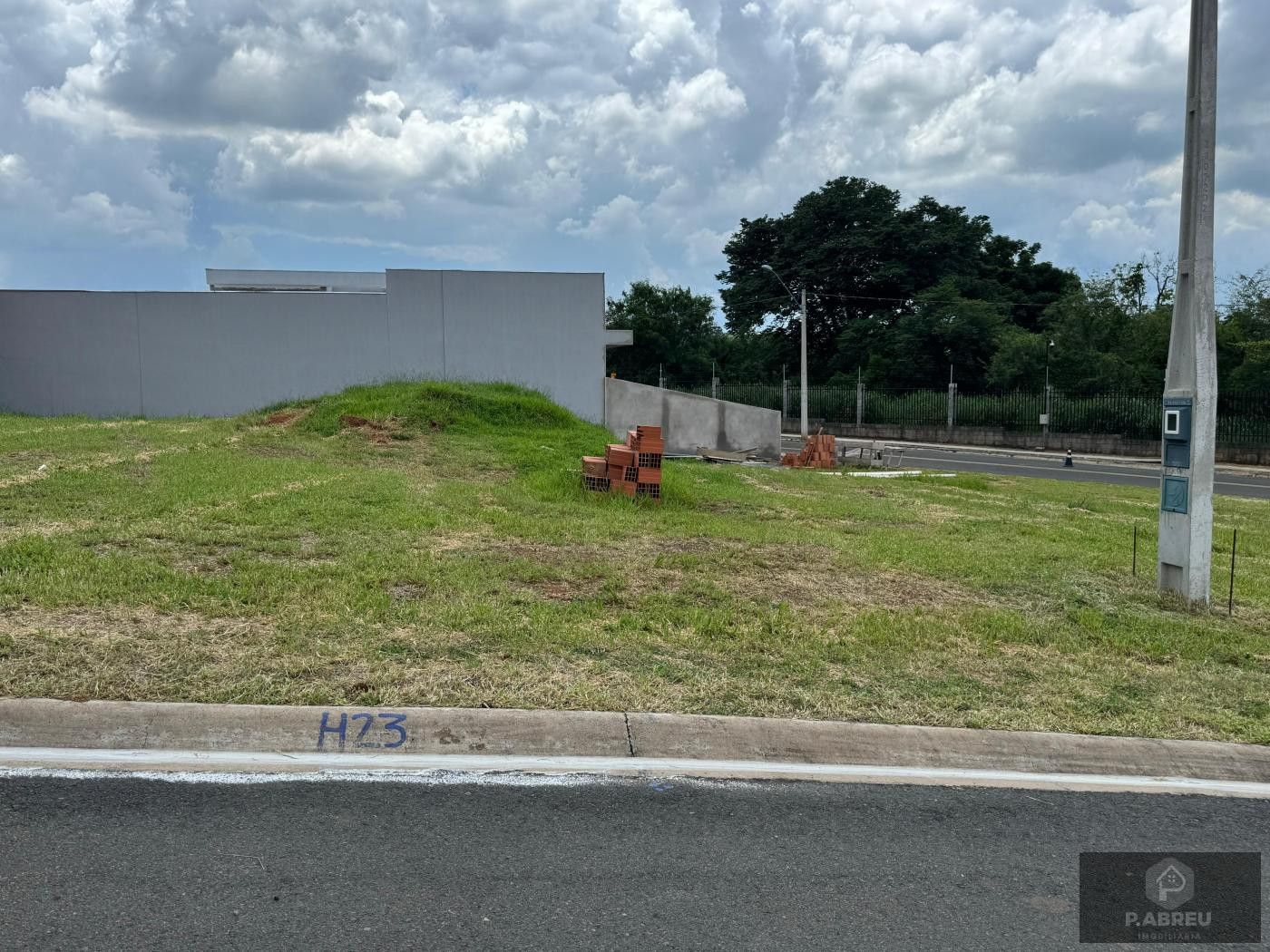 Imagens do imóveis Terreno em Condomínio para Venda