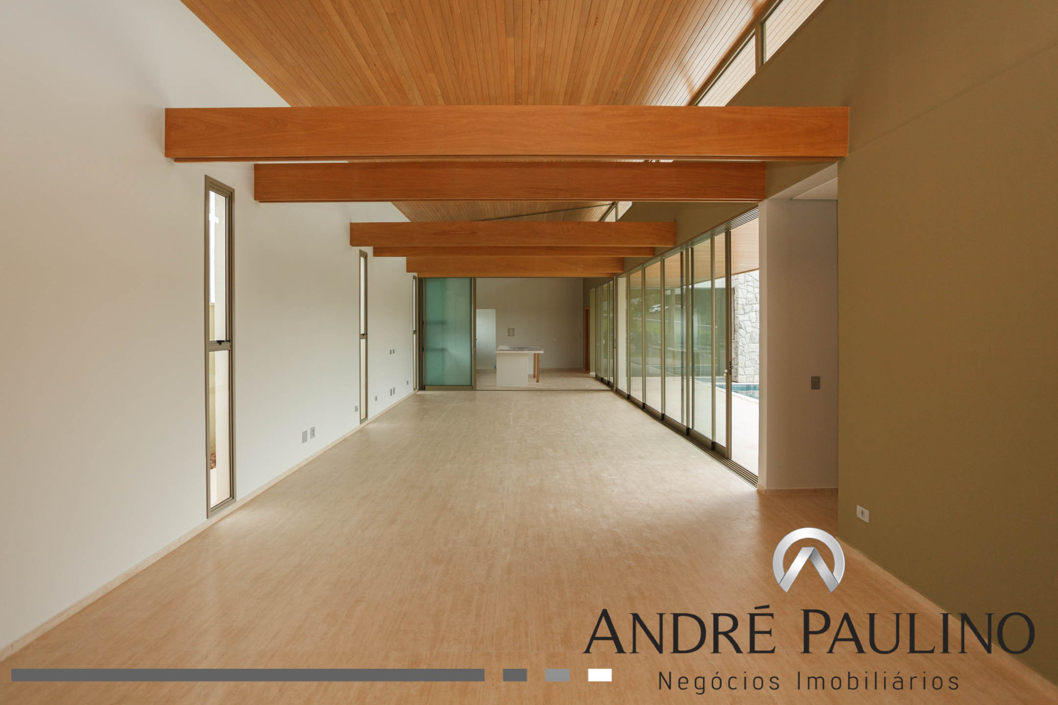 CONDOMÍNIO SUN LAKE