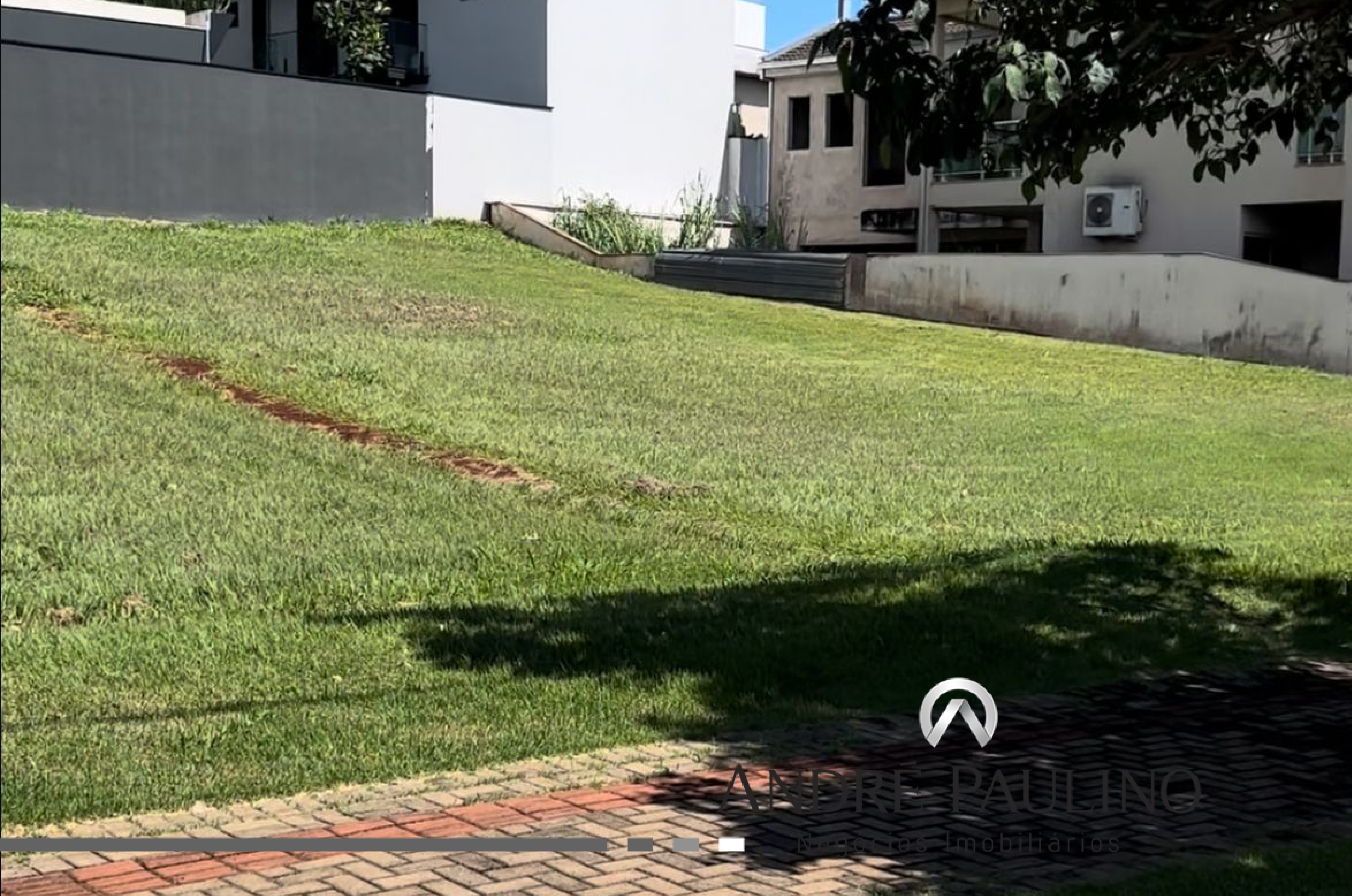 CONDOMÍNIO SUN LAKE