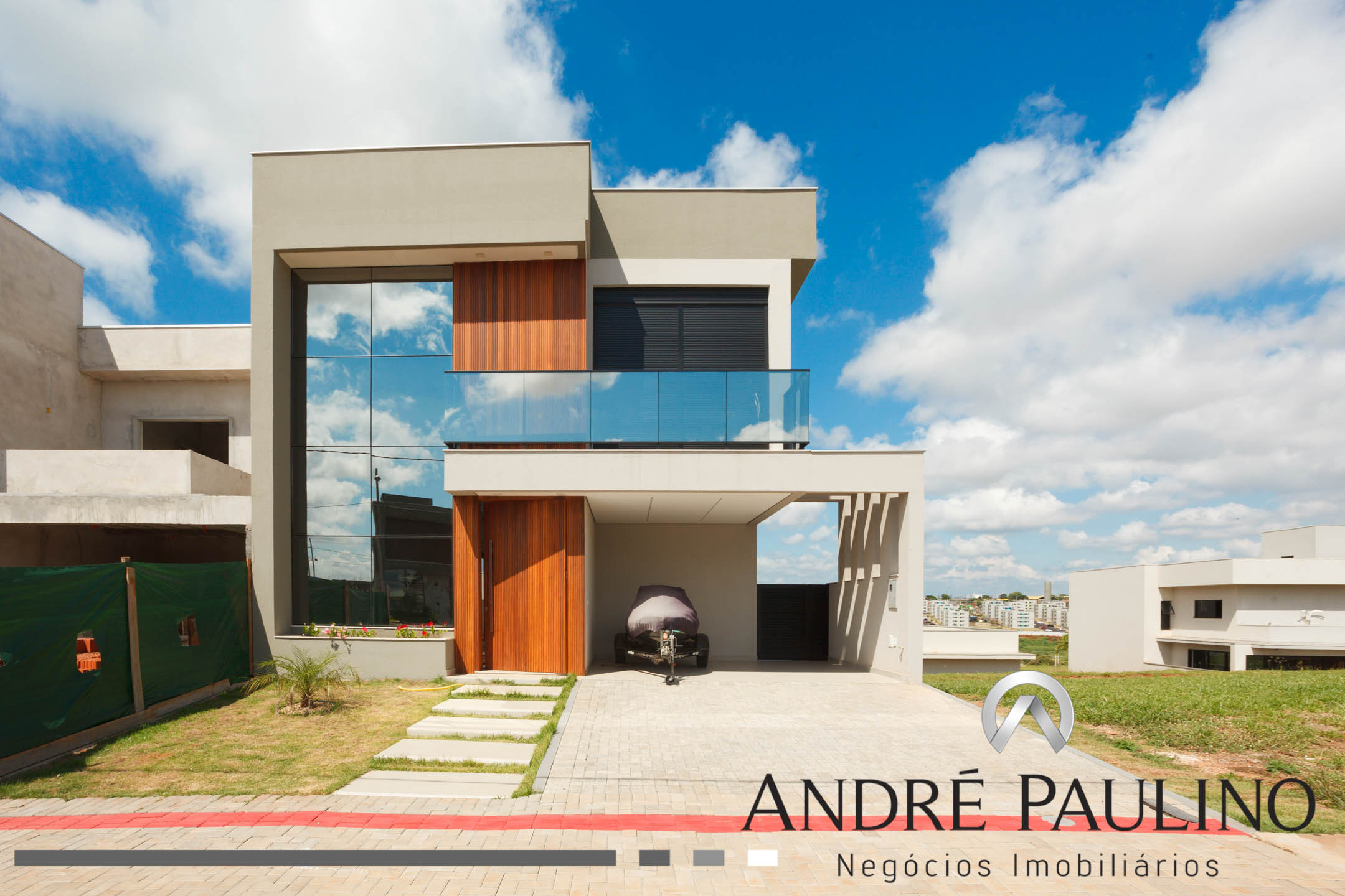 CONDOMÍNIO PARQUE TAUÁ