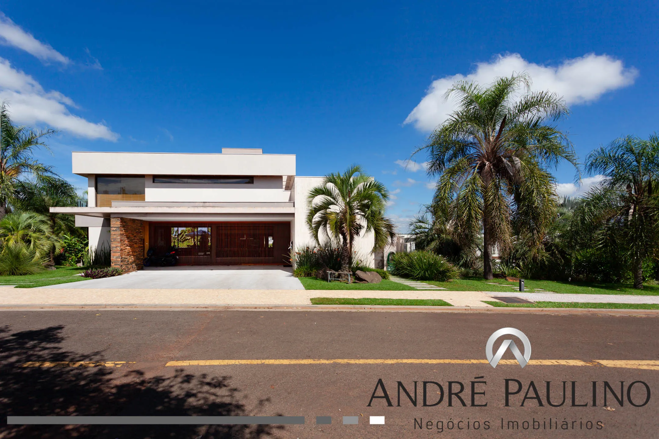 CONDOMÍNIO ALPHAVILLE 1 (Imbuias e Jacarandás)