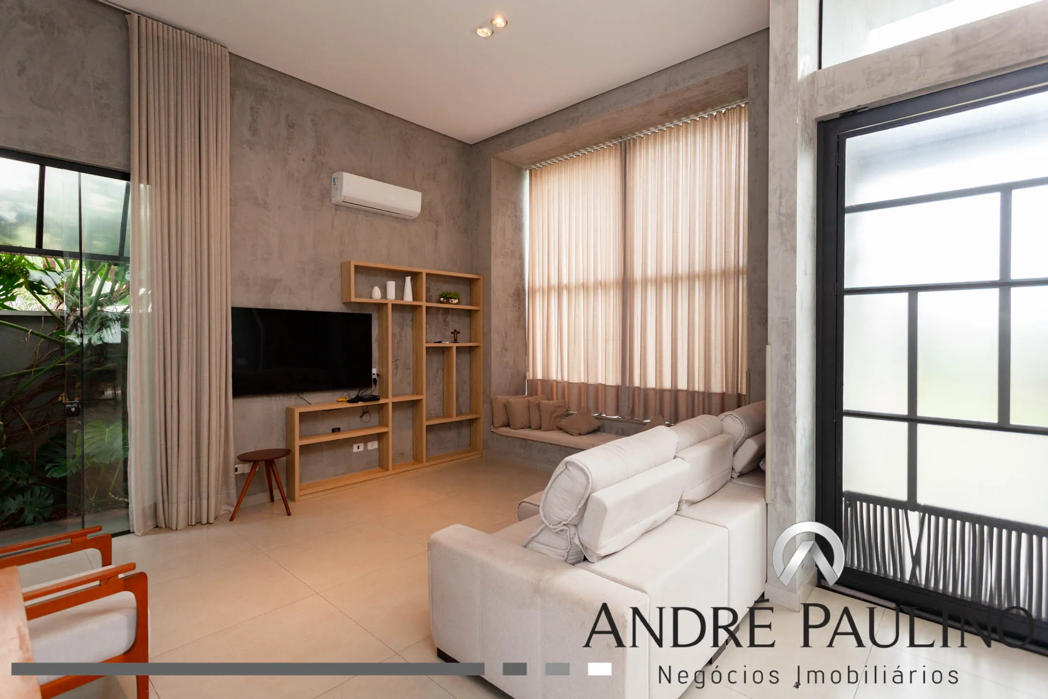 CONDOMÍNIO SUN LAKE