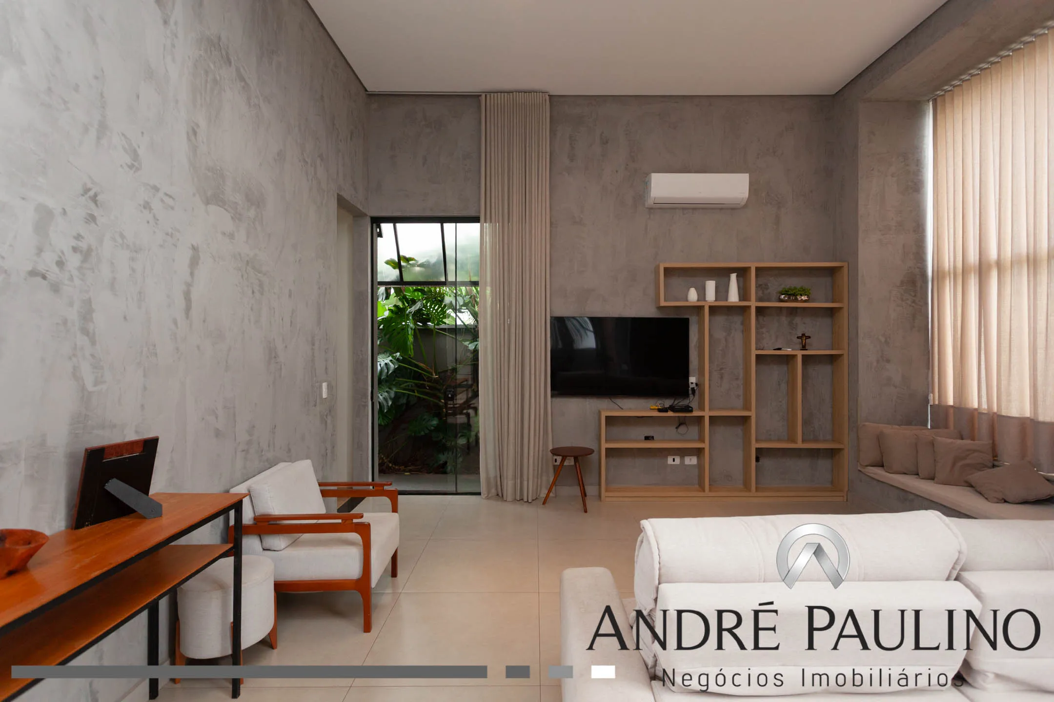 CONDOMÍNIO SUN LAKE