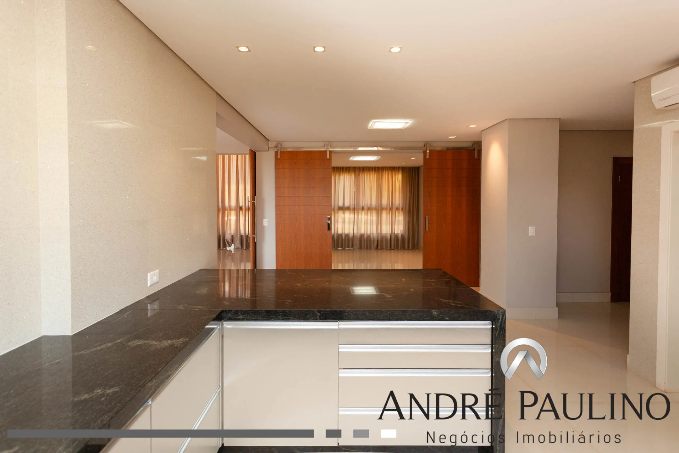 Condomínio Royal Park