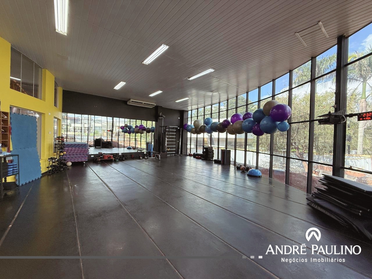 CONDOMÍNIO SUN LAKE