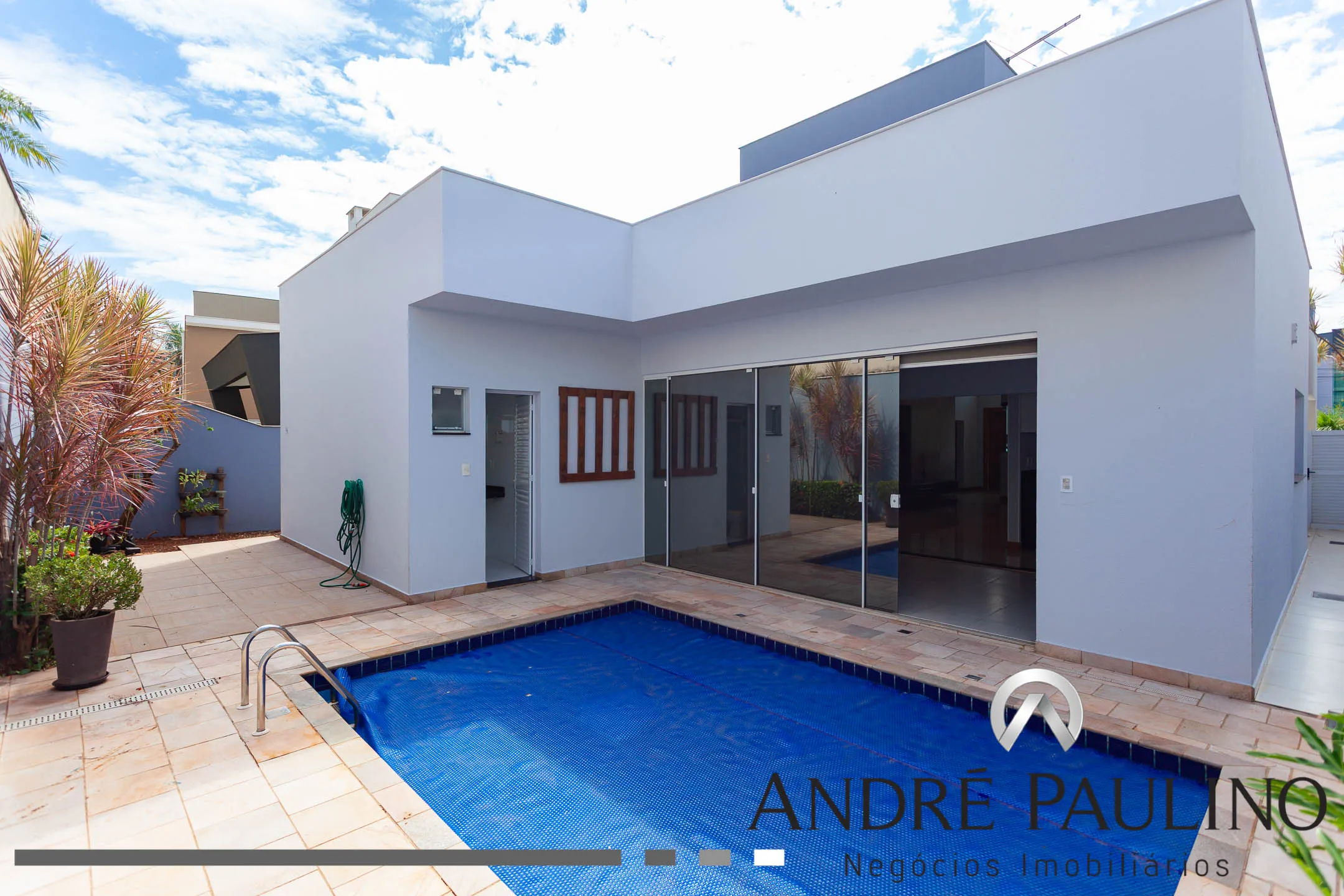 CONDOMÍNIO ALPHAVILLE 2