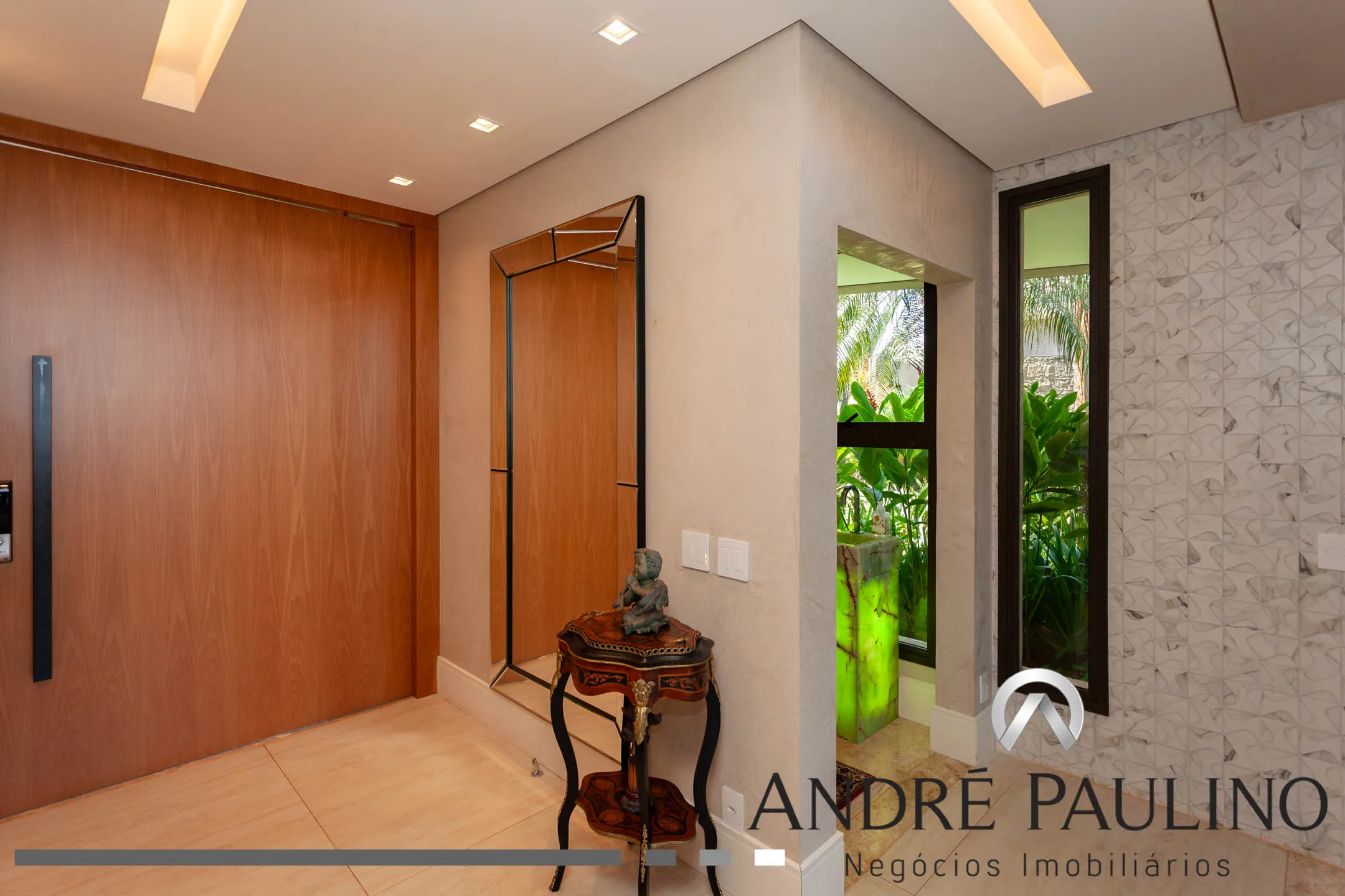 CONDOMÍNIO ALPHAVILLE 1 (Imbuias e Jacarandás)