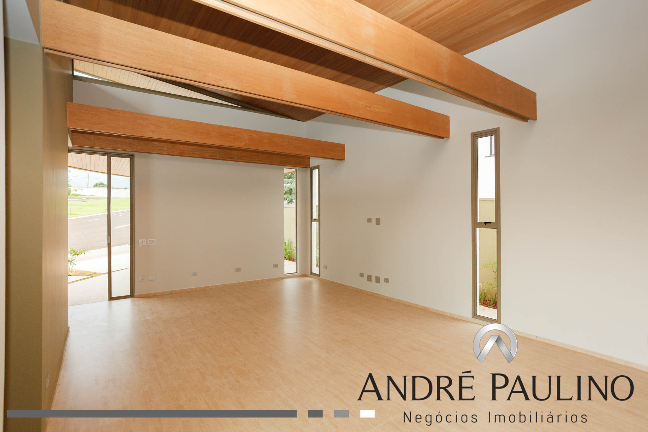 CONDOMÍNIO SUN LAKE