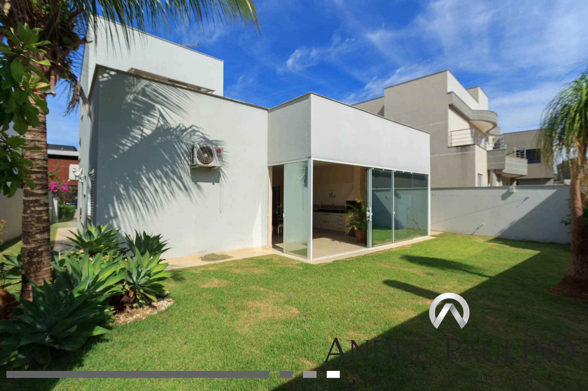 CONDOMÍNIO ALPHAVILLE 2